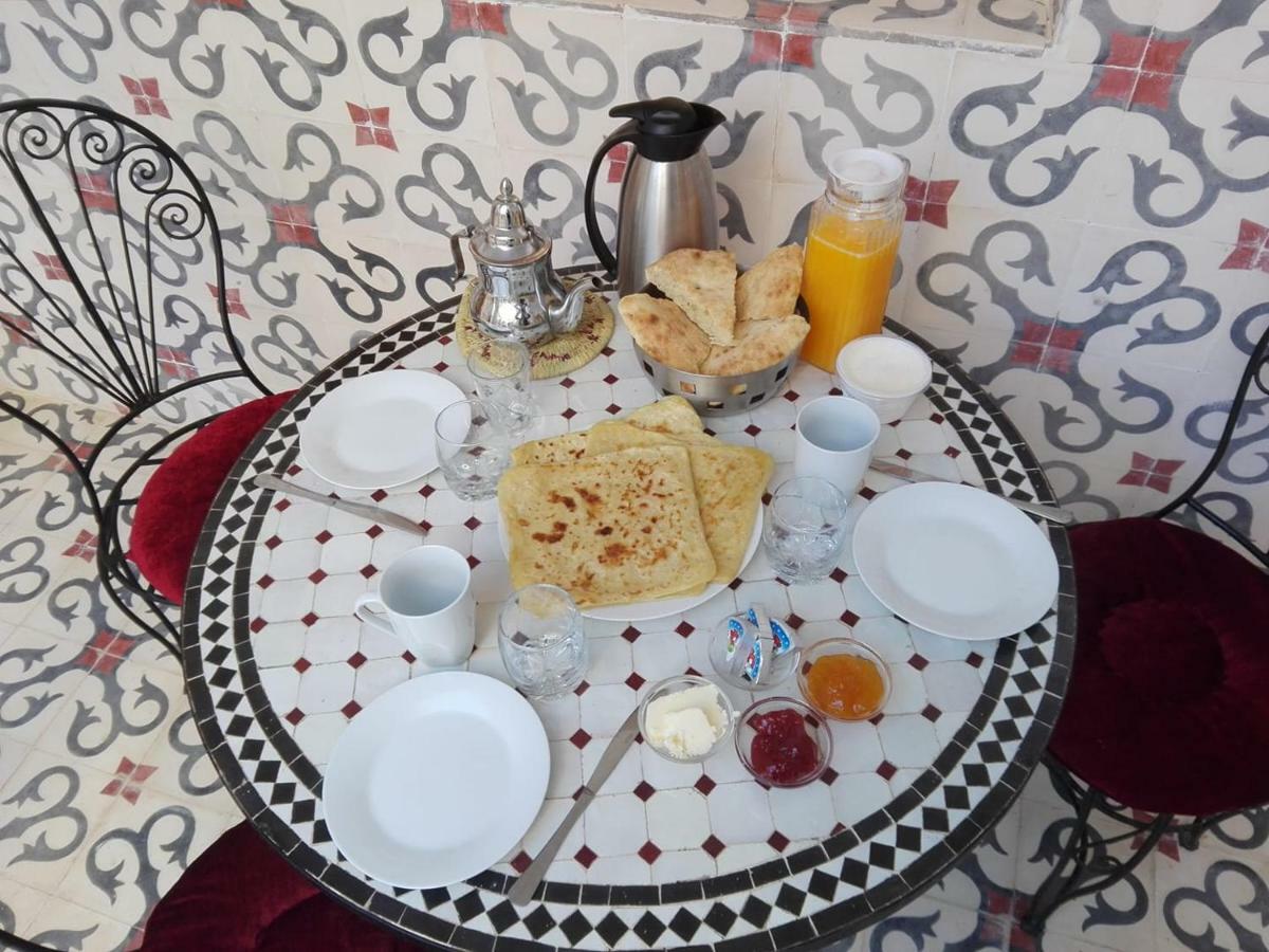 Riad Kebdana Ifoutatsene エクステリア 写真
